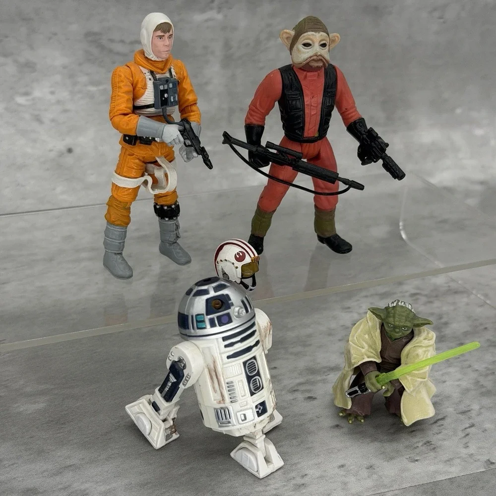 Star Wars Action Figures lot of 4 Luke Skywalker, Yoda, R2-D2 & Nien Nunb